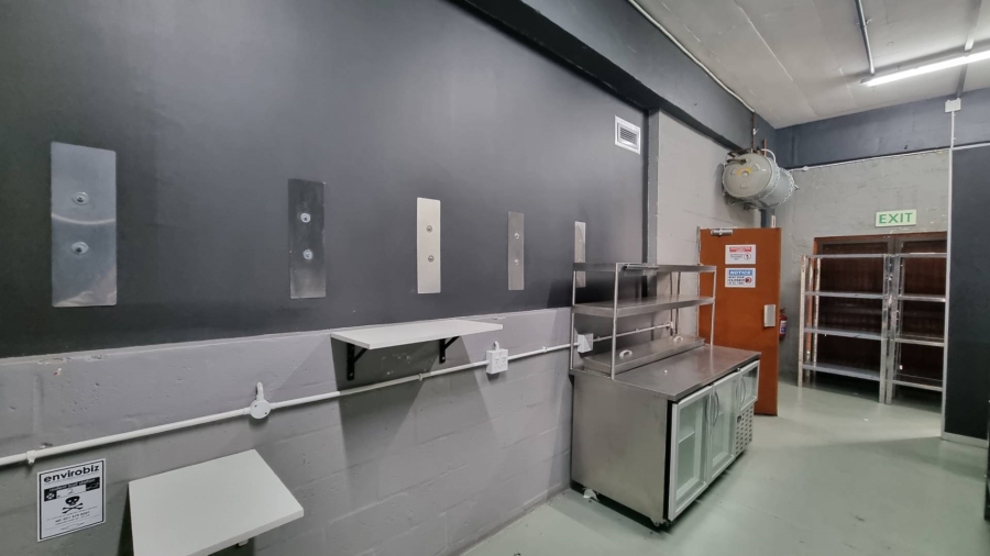 To Let Commercial Property for Rent in Salt River Western Cape